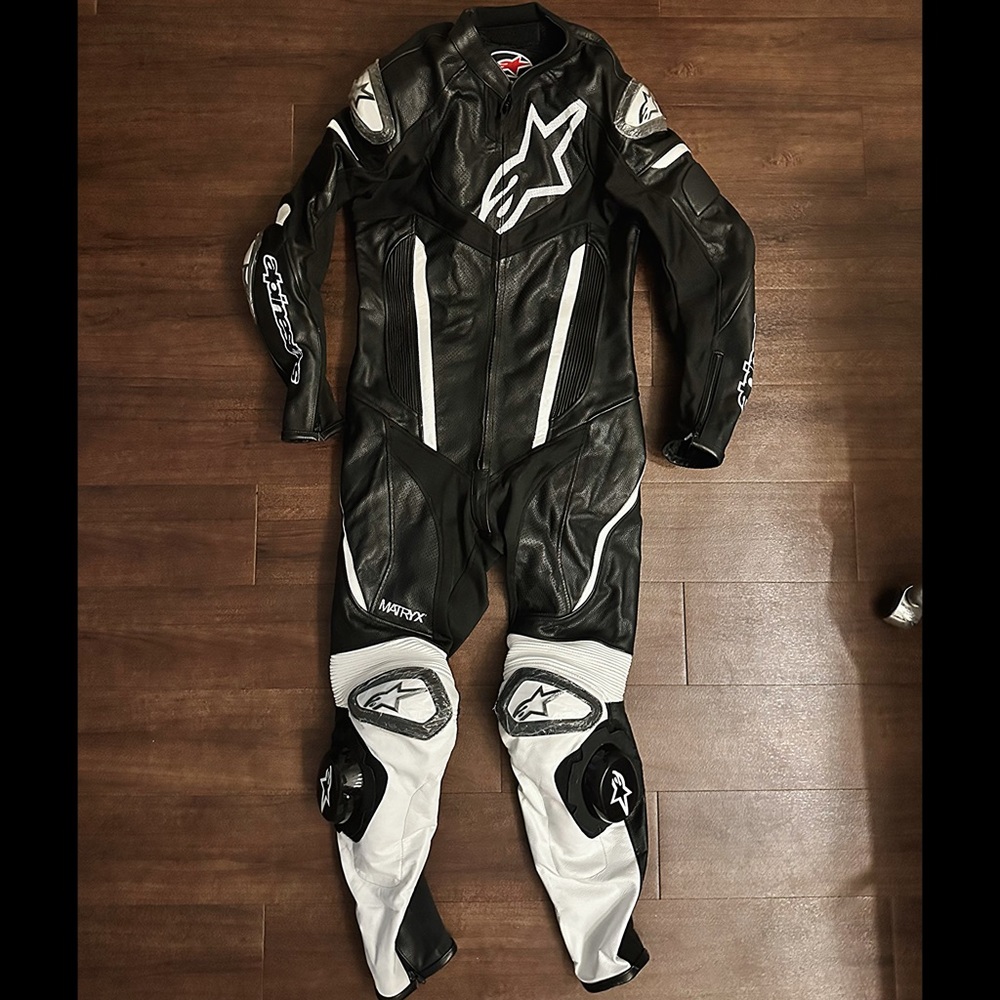 Alpinestars Fusion Leather Motorcycle Racing Suit Black & White size Med…